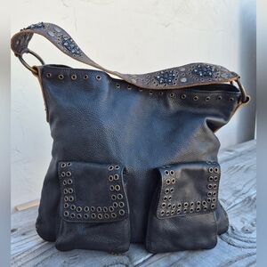 BETSEY JOHNSON VINTAGE BLACK LEATHER HANDBAG